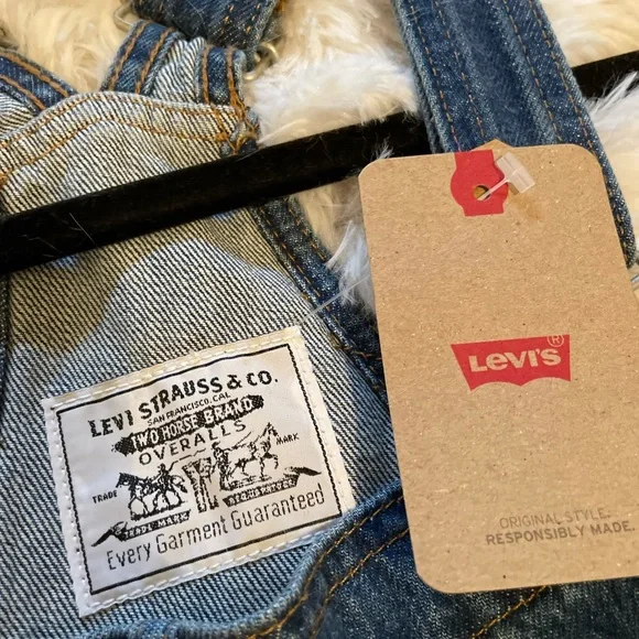 Levi's Blue Denim Overalls Classic Style - Picture 5 of 7